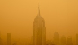 亚马逊多地配送停摆！消费者下单后苦等