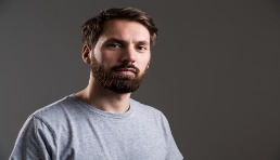 Temu狂奔三年，“追平”亚马逊