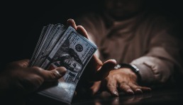 可怕！亚马逊卖家翻车，被罚超100万美元